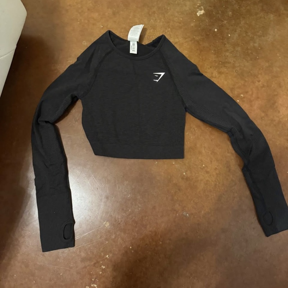 Black Long Sleeve Gymshark Crop
